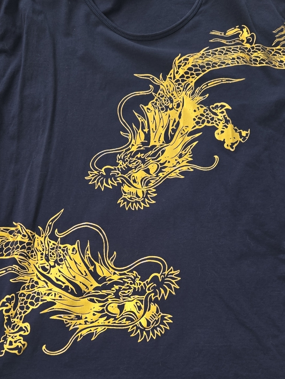 Men's Unisex Tshirt Navy Blue 2 Gold Dragons On Front And A Bit On Back Size M. - Picture 5 of 11